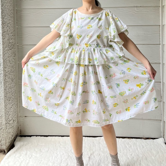 Handmade Vintage Utica Botanical Floral Ruffled Dress SKU 02211 - Picture 7 of 16